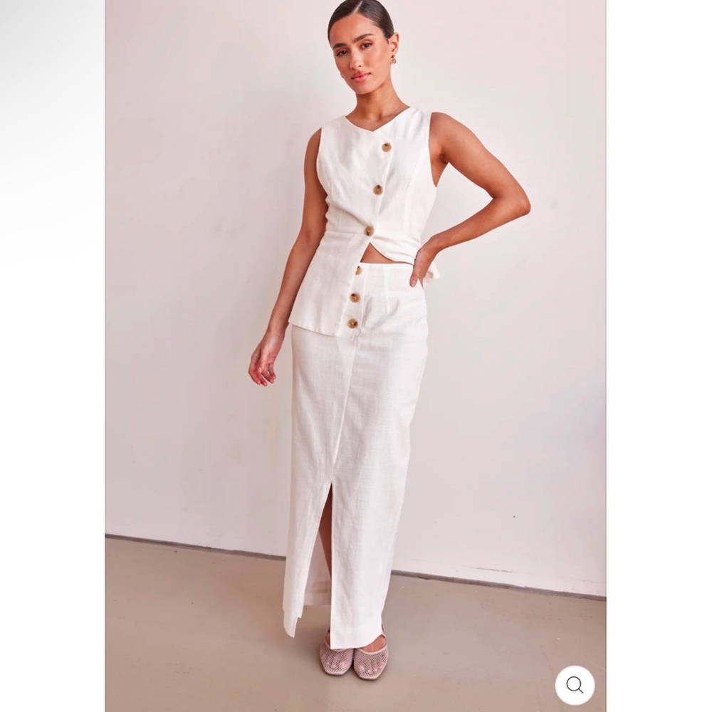 DISSH Cream Button-Front Maxi Skirt with Front Slit
